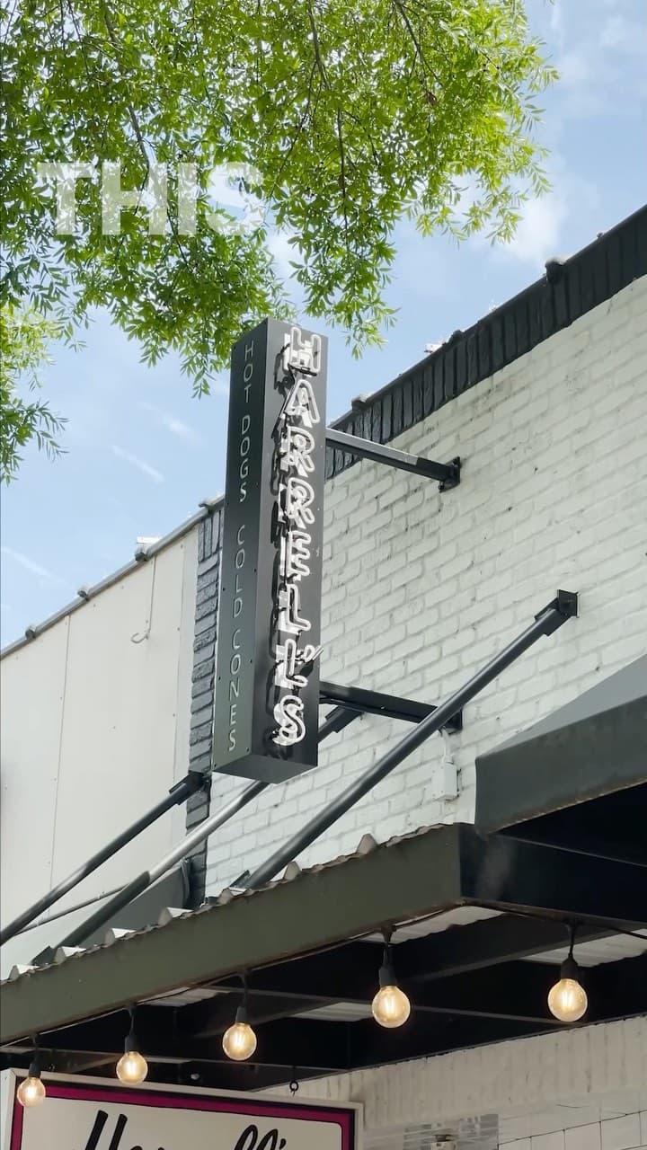 🌭 Hot Dog time once again! This week we check out Harrell’s hot dogs in @downtownwintergarden